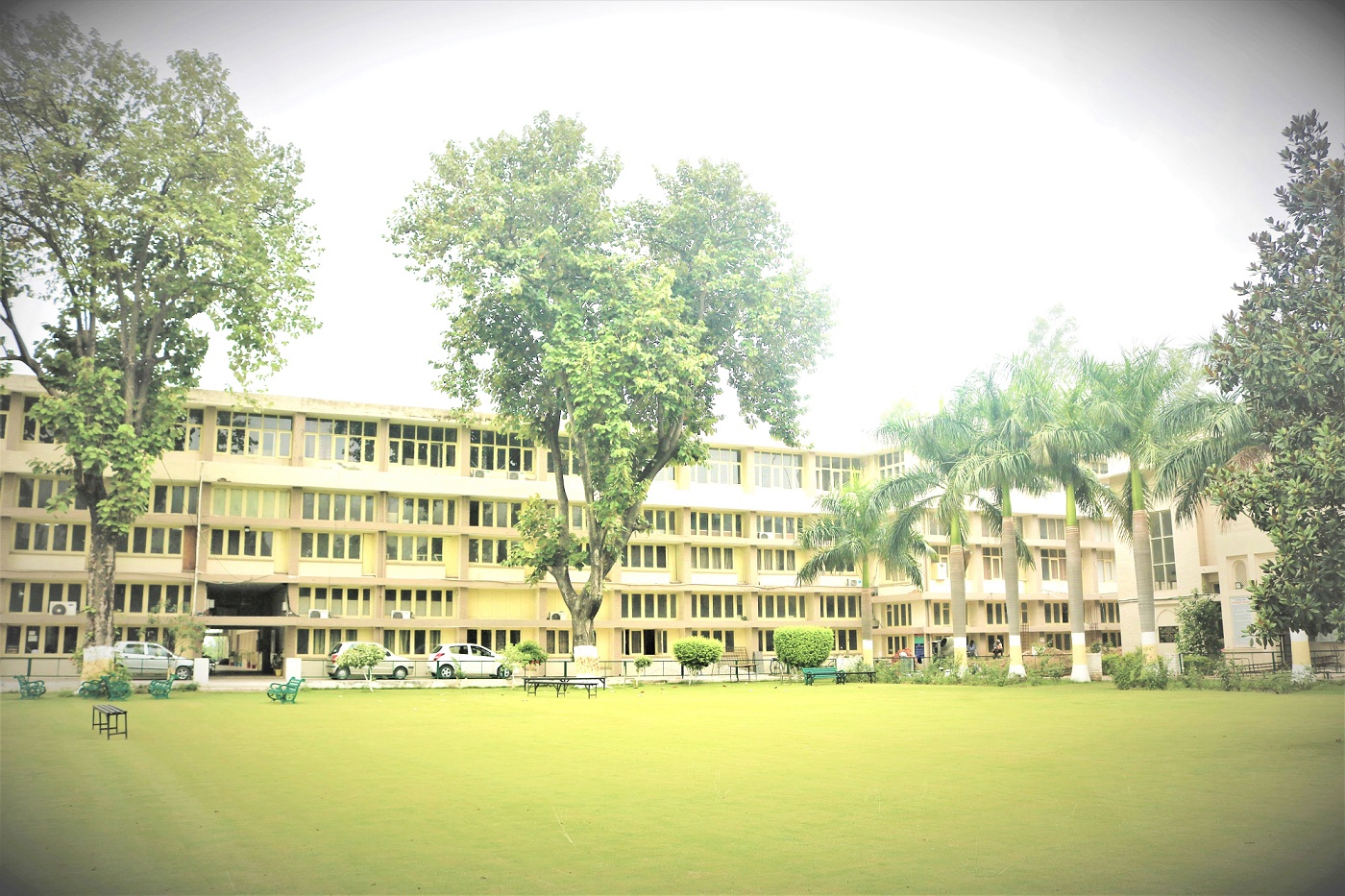 Sgtb SRI GURU TEG BAHADUR KHALSA COLLEGE